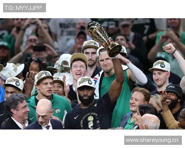 塔图姆谈布朗获FMVP心态平和期待再次夺冠机会