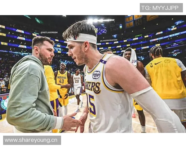 湖媒称里夫斯效率超东契奇引发热议球迷纷纷点赞